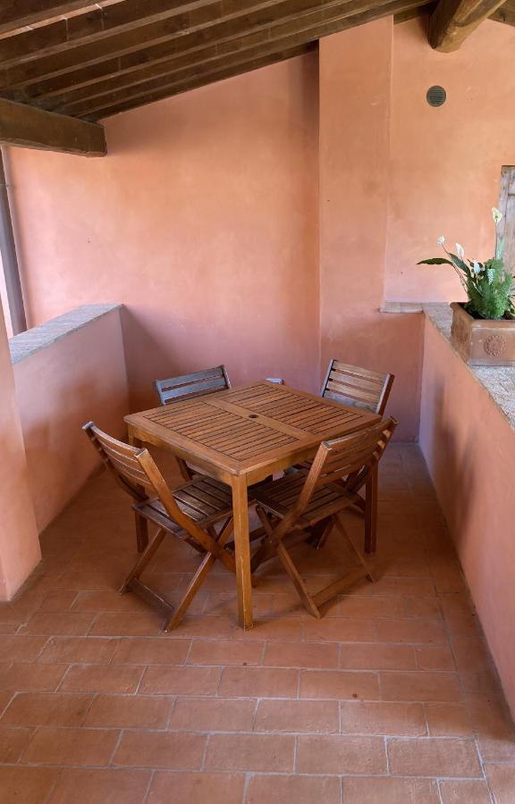 Agriturismo Podere La Casa Palaia Buitenkant foto
