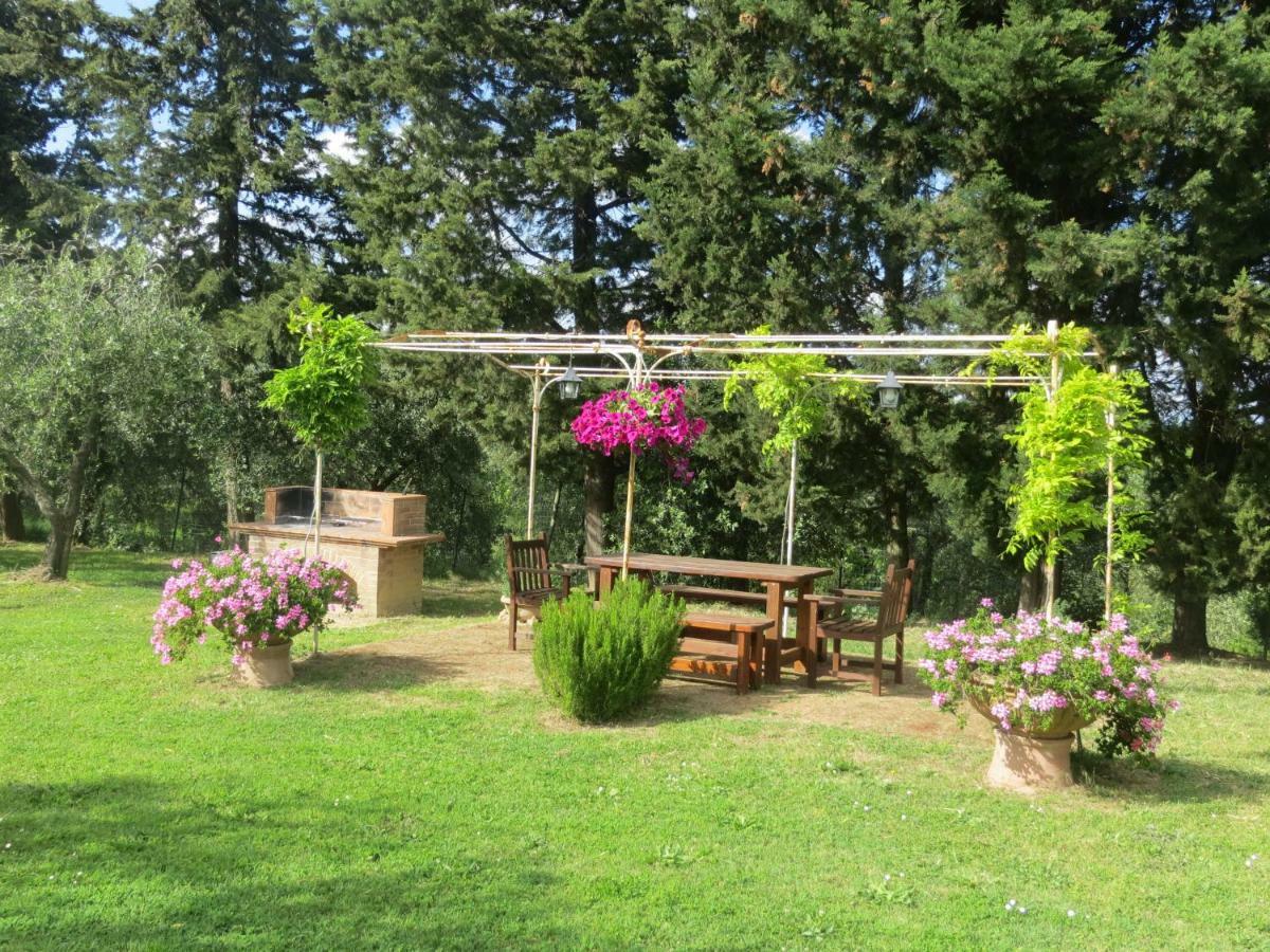 Agriturismo Podere La Casa Palaia Buitenkant foto