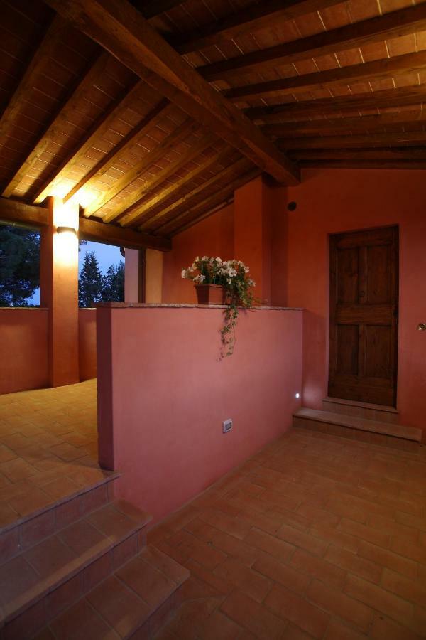 Agriturismo Podere La Casa Palaia Buitenkant foto
