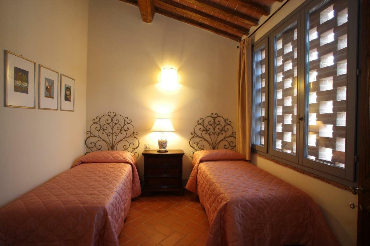 Agriturismo Podere La Casa Palaia Buitenkant foto