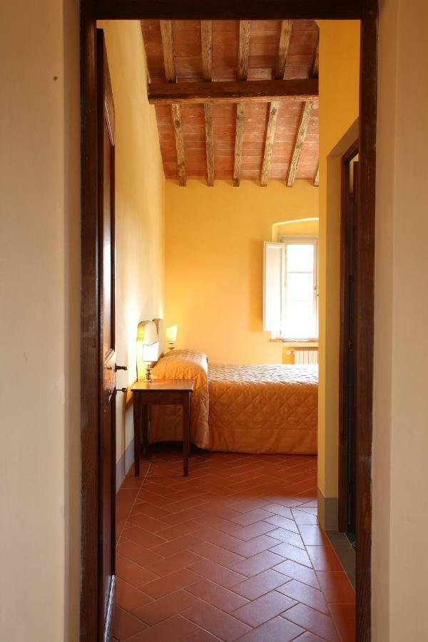 Agriturismo Podere La Casa Palaia Buitenkant foto